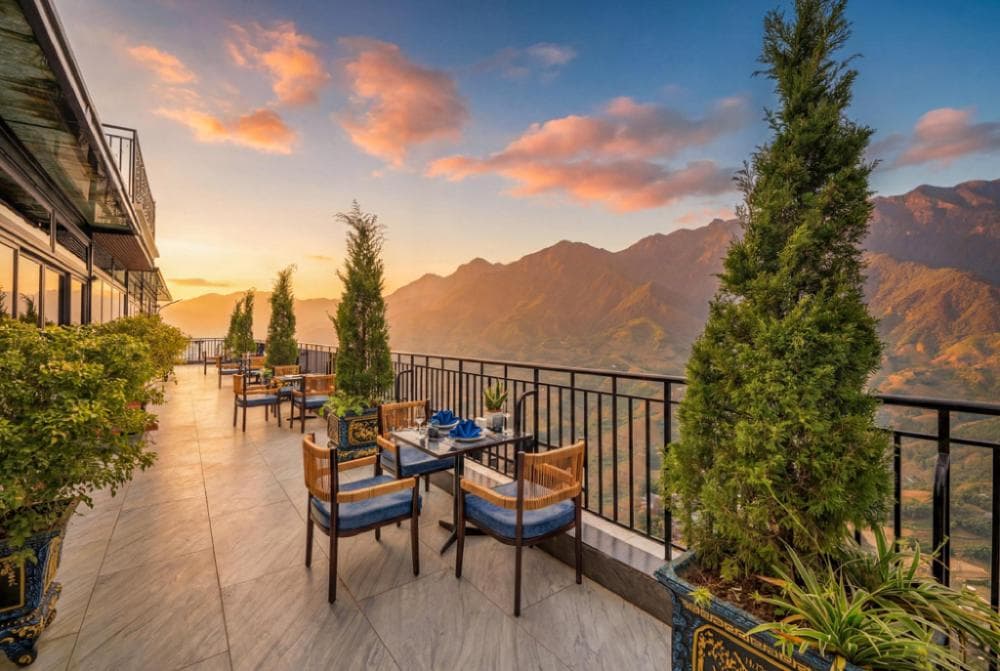 DeLaMont Sapa Hotel - Hill Serenity Retreat