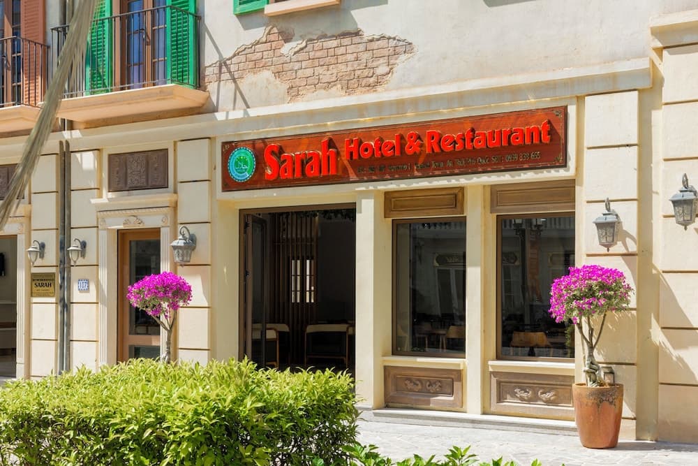 Sarah Hotel and Halal Restaurant Phu Quo