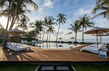 Nirwana Beach & Resort
